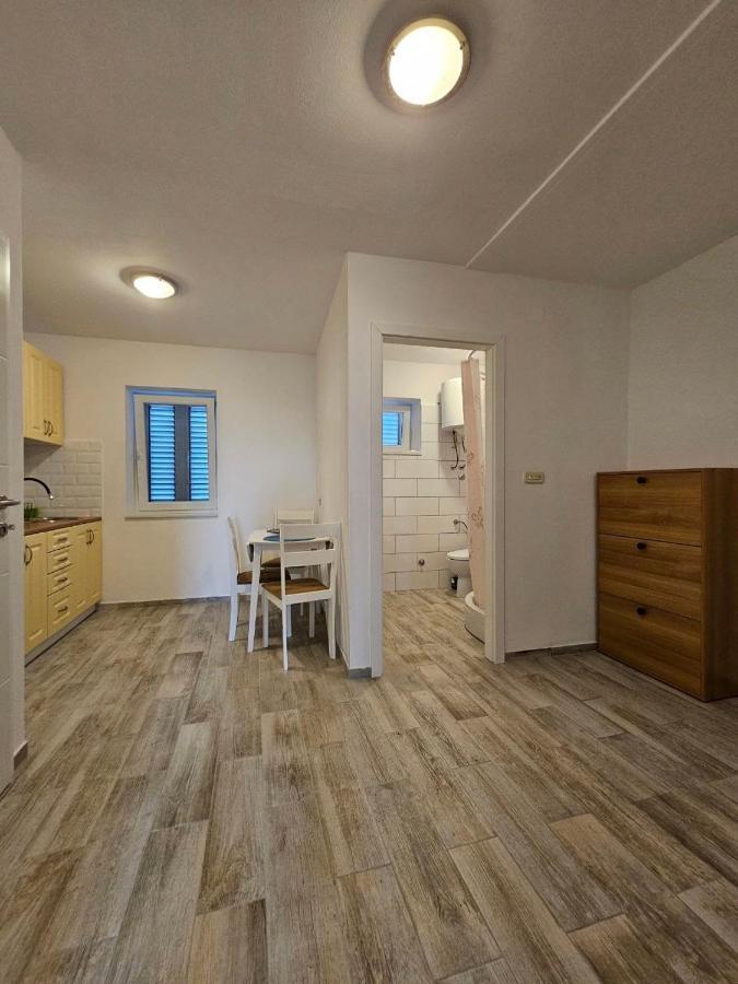 Čunski Apartman Lila מראה חיצוני תמונה